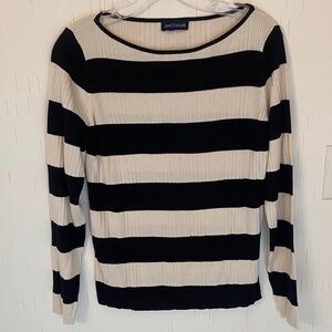 Ann Taylor Black and Cream Knit Top